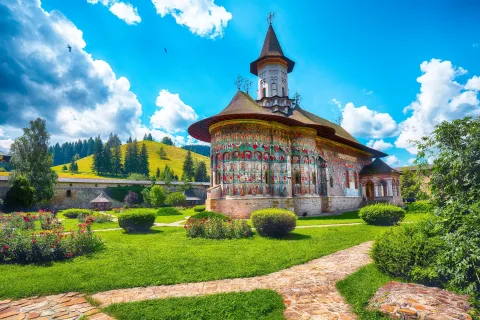 Călător prin România: Experiențe Autentice în Locuri Ascunse